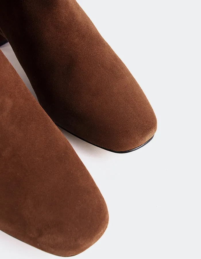 Cozy Essentials Gracyn Brown Suede