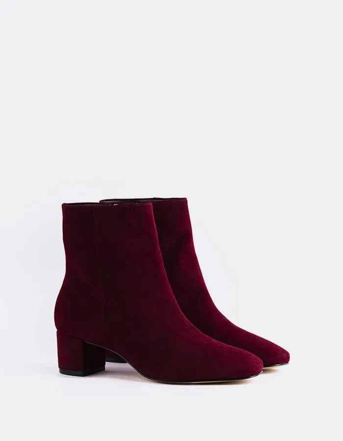 Comfort Pair Gracyn Burgundy Suede
