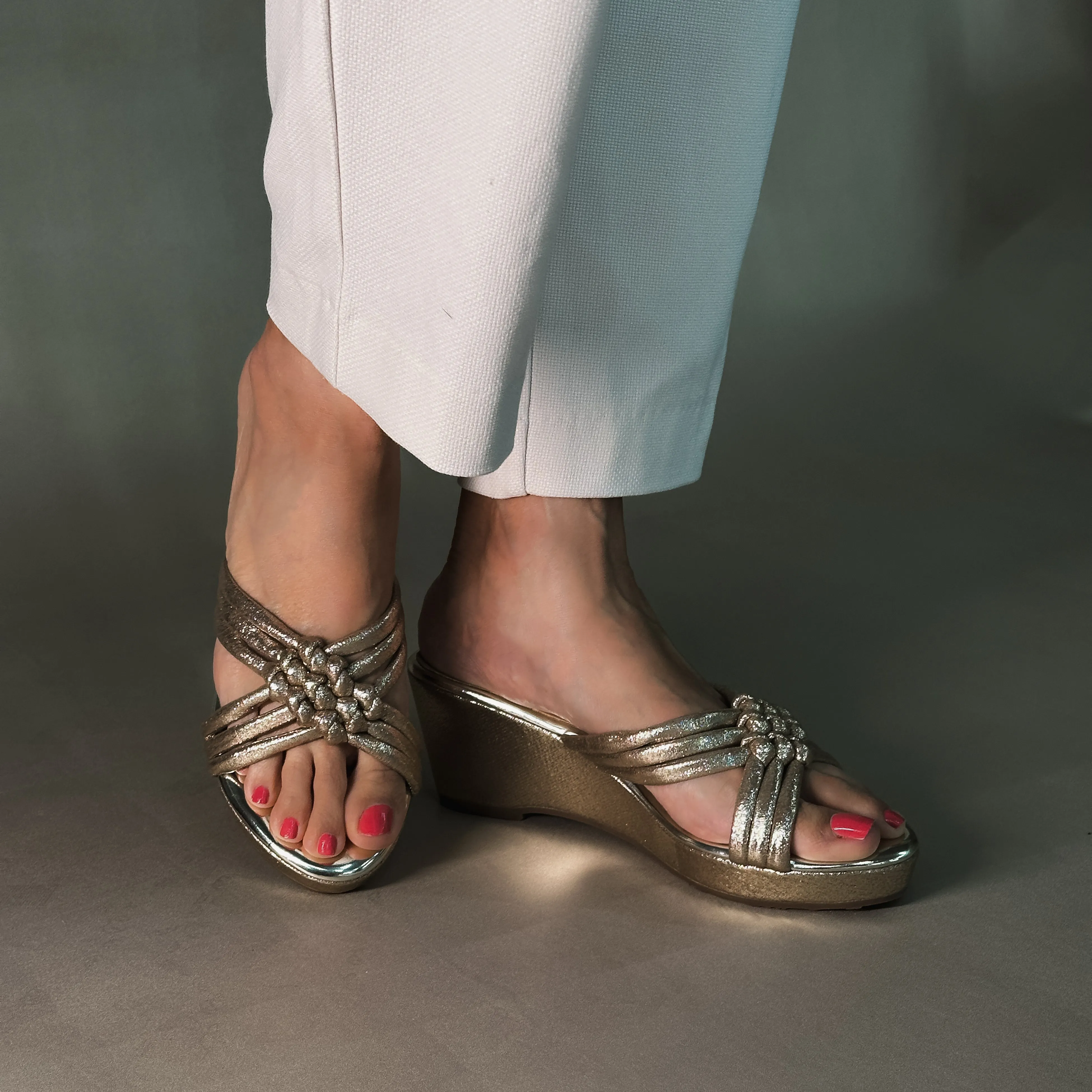 comfort - level NOOR- BRONZE WEDGES