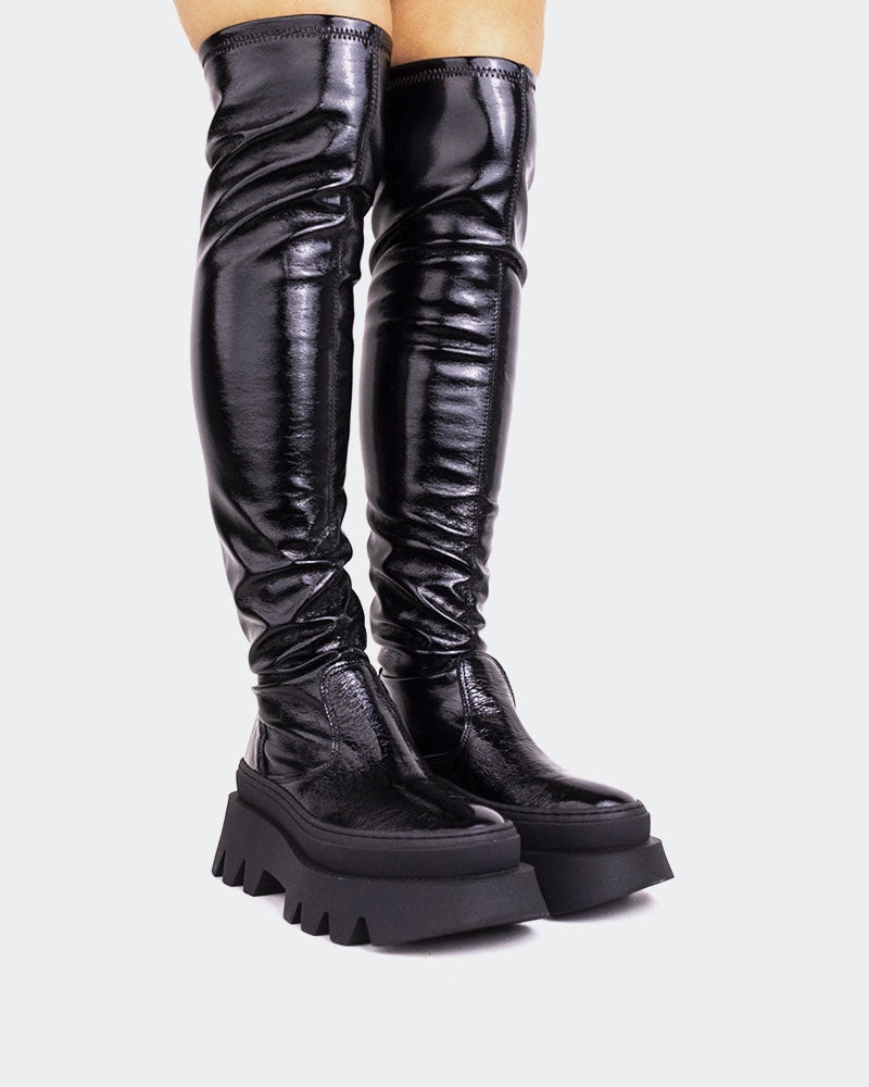 Moncton Black Naplack Stretch Iconic Walk