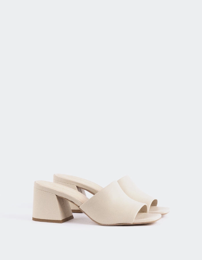 Clarabelle Off White Leather Perfect Fit Design No Fuss