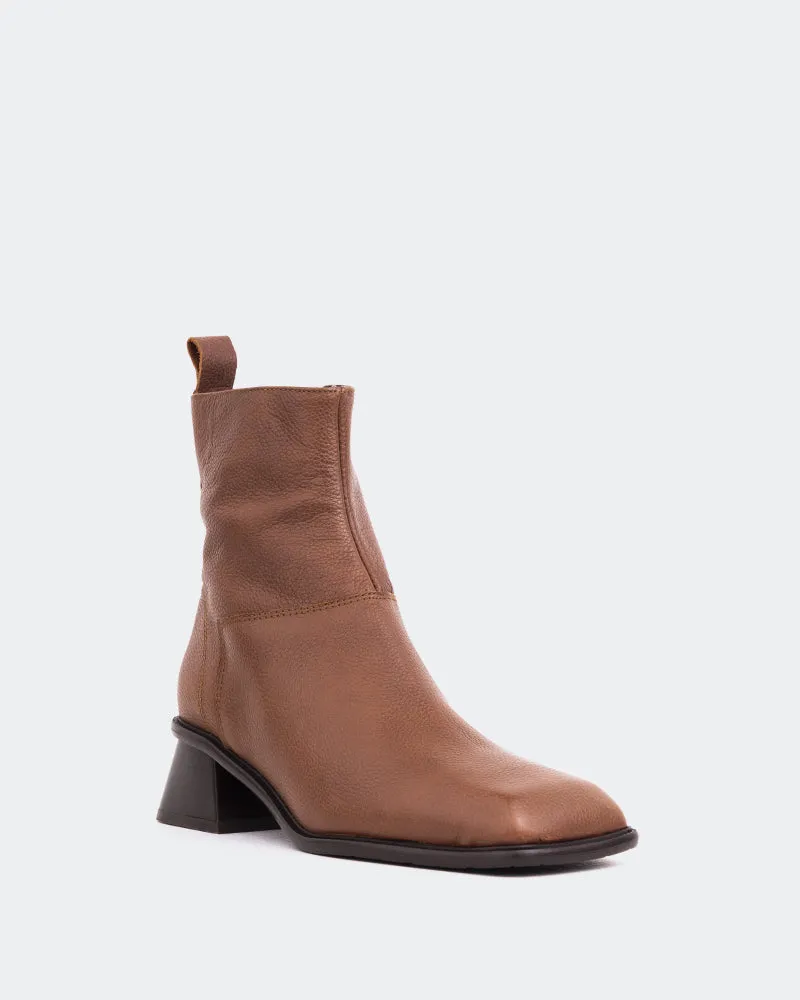 Weather Proof Footwear Fashion Holts Tan Leather