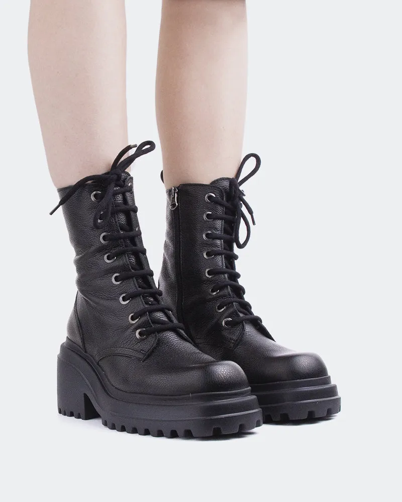 Minimal Appeal Homer Black Leather