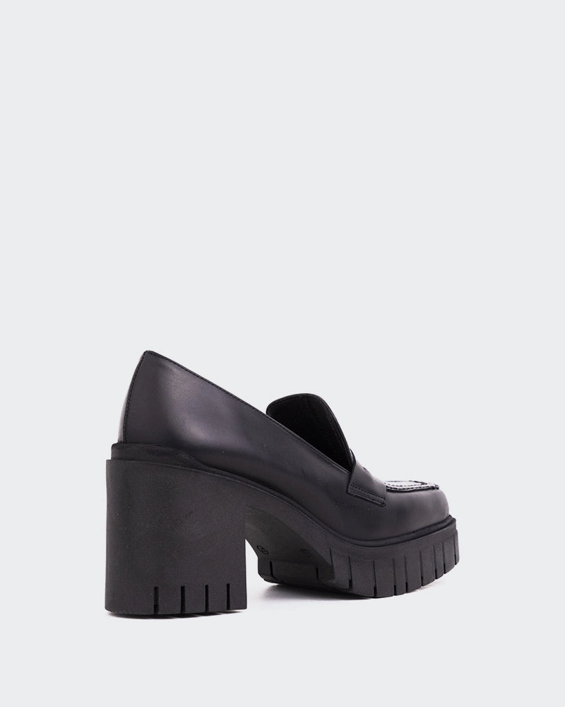 Date Ready Gentle Cushion Hugo Black Leather