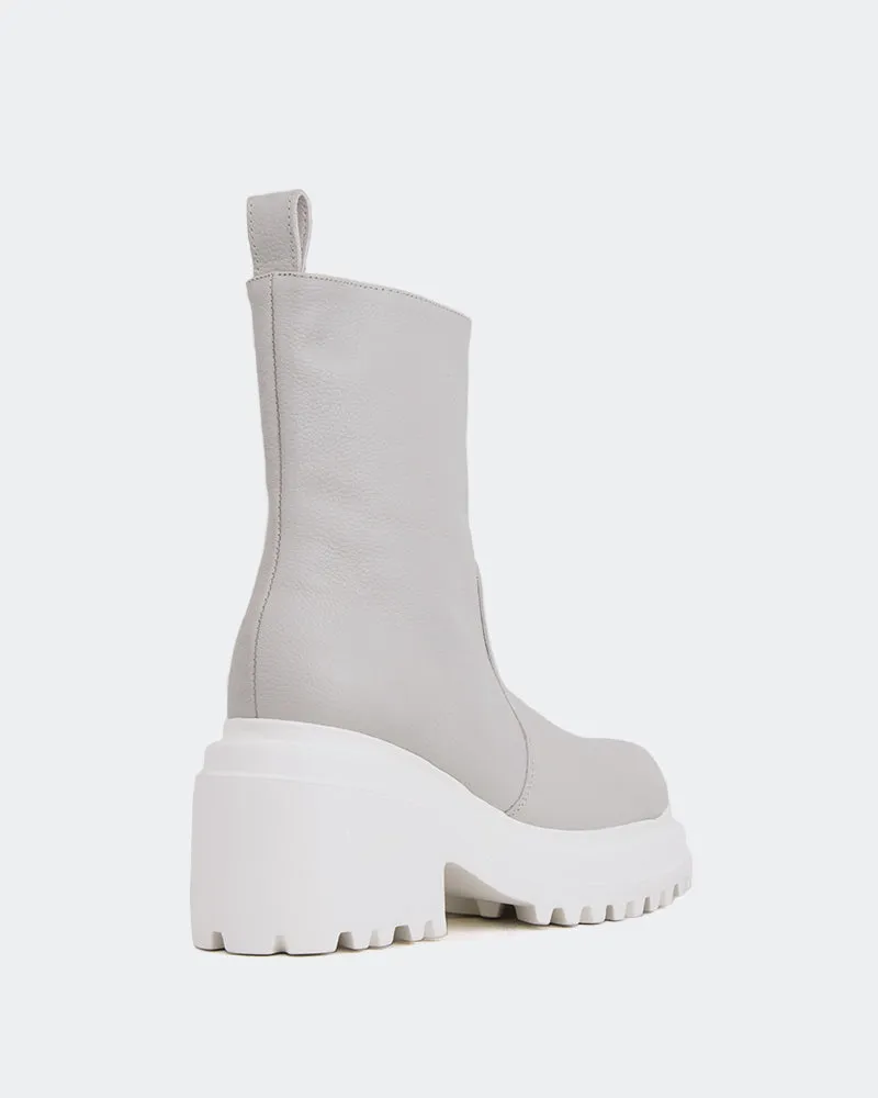Ike Off White Leather Comfort sole