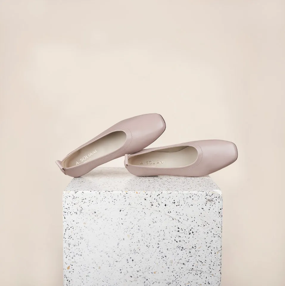 Imola - Poudre Fragrance Walk