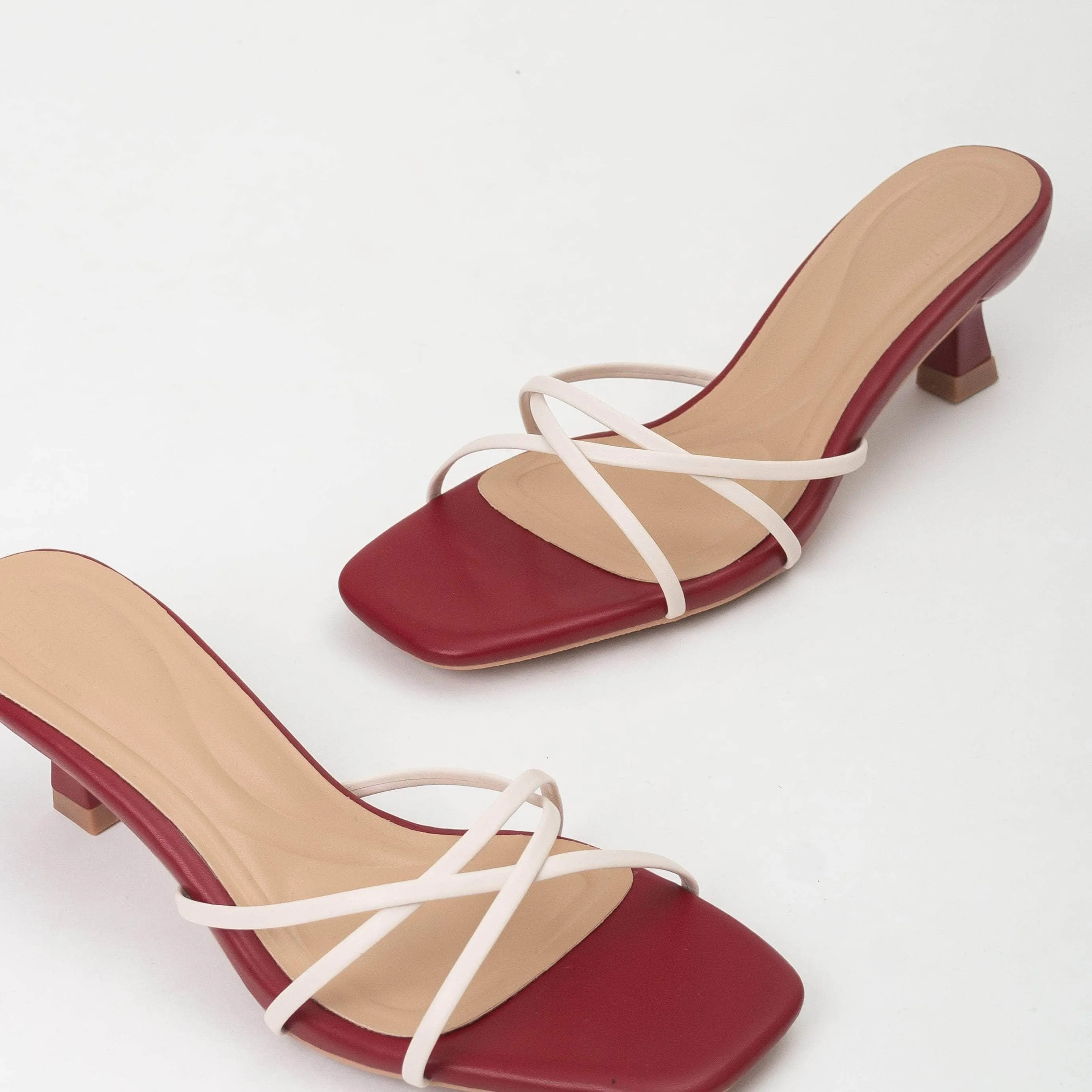 Katya Cherry left - foot Elevated shock absorption