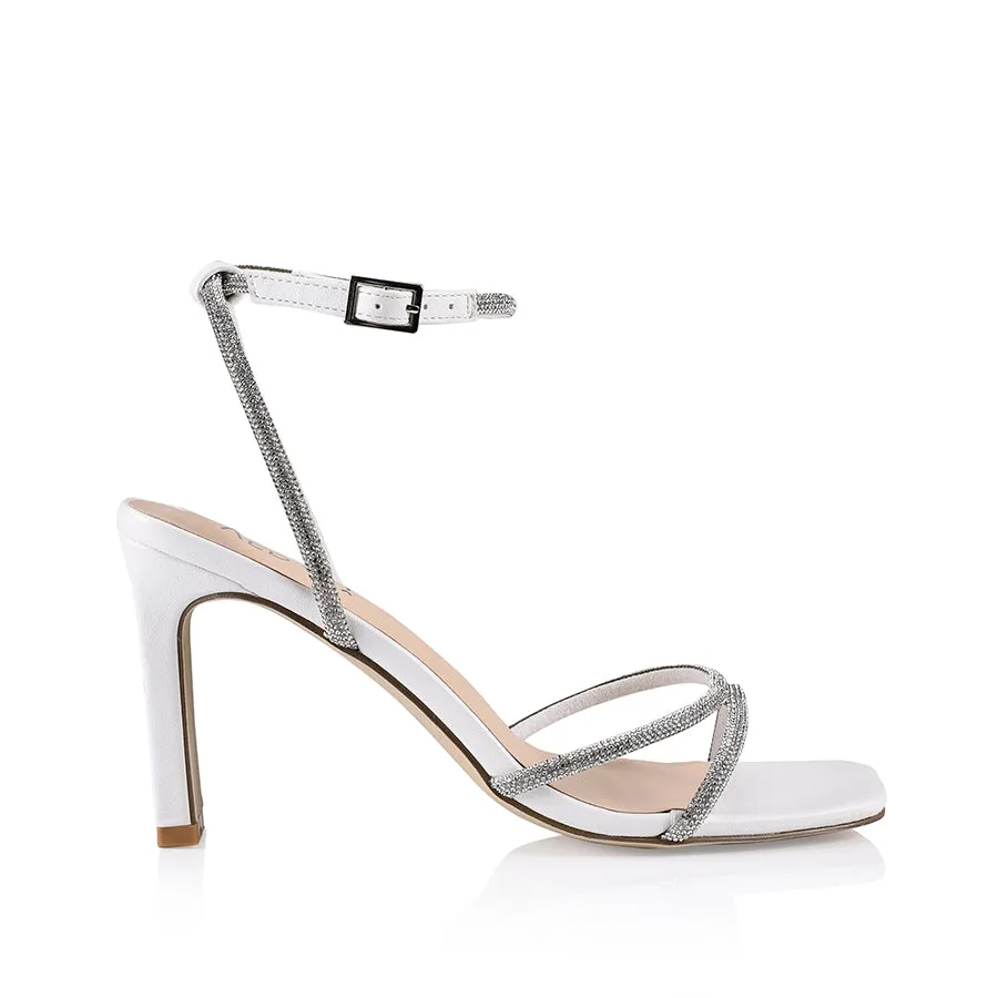 Resort Trip Roll Step Kian Block Heel Sandals - White/Silver