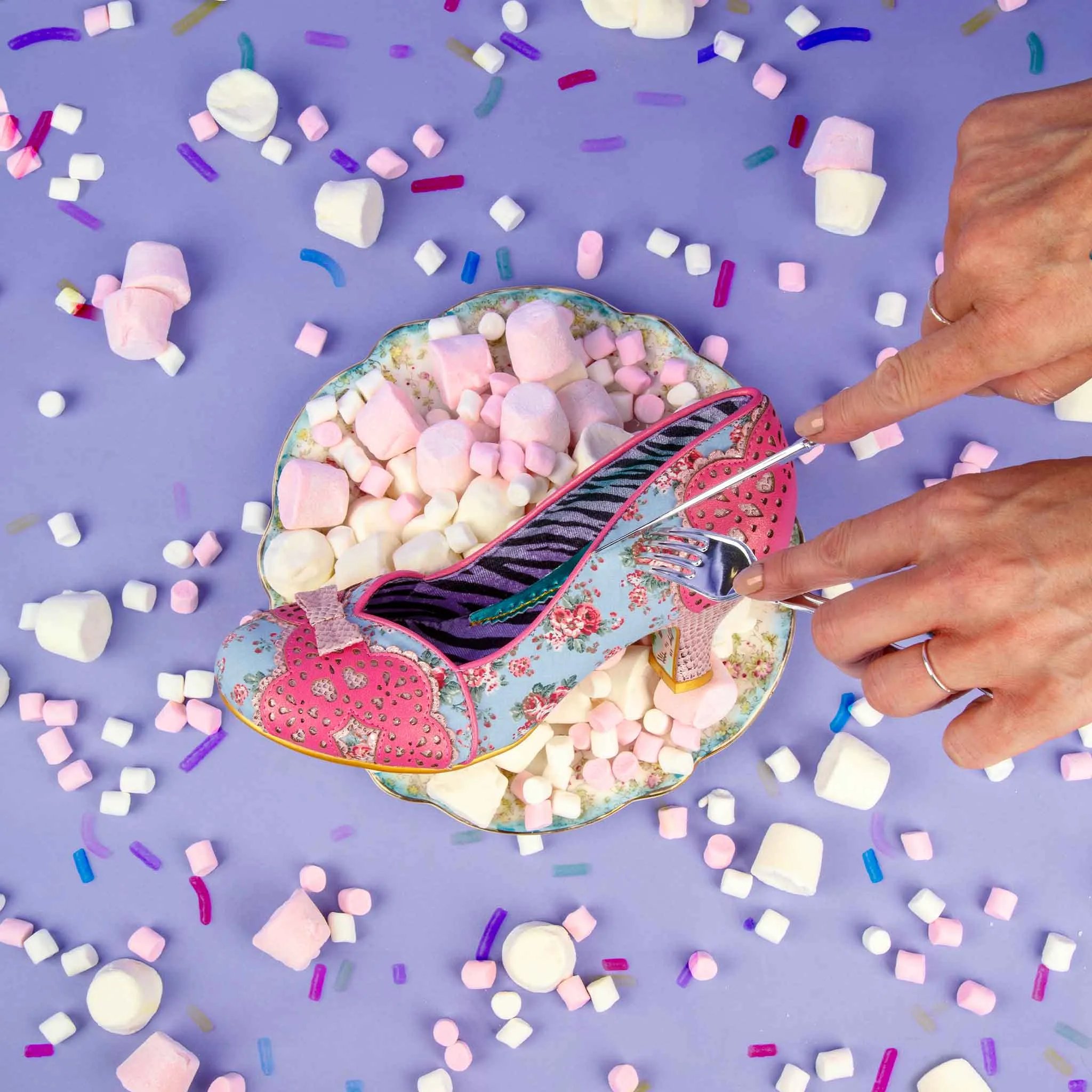 Meeting Ready Derby Style Lace Icing