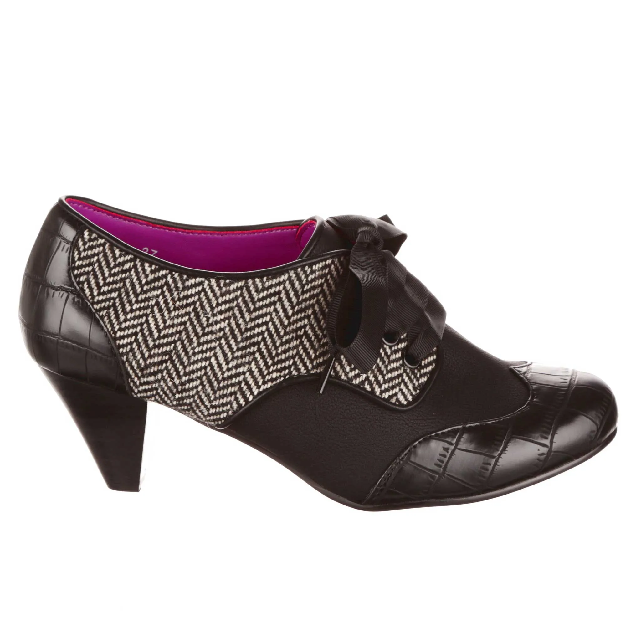 Tippy Tap Comfortable Pumps