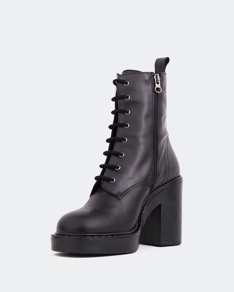 Maldon Black Leather Practical Comfort Cozy Boot