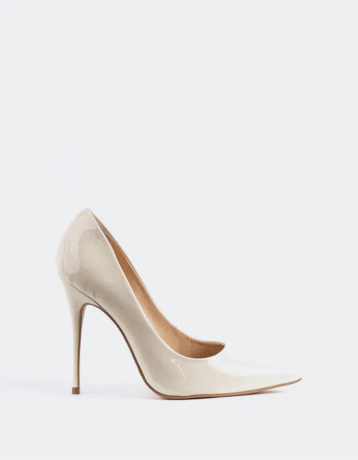 Teeva Off White Patent Arch support