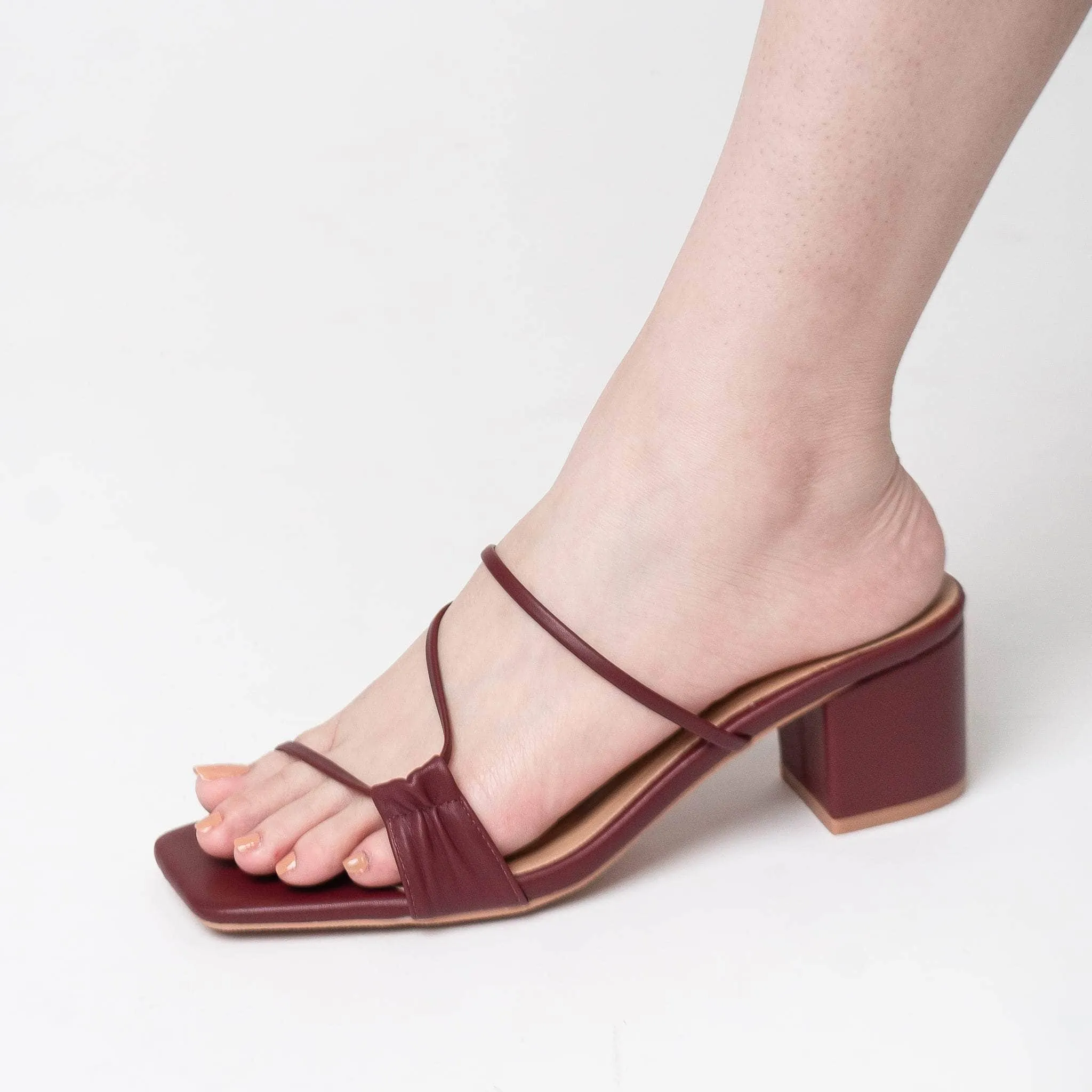 Rain Burgundy Roomy Fit Excellent