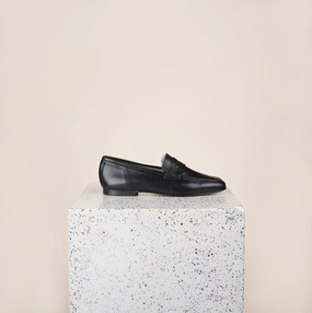 Lodi Due - Black Leather Long Stroll Toe Safe