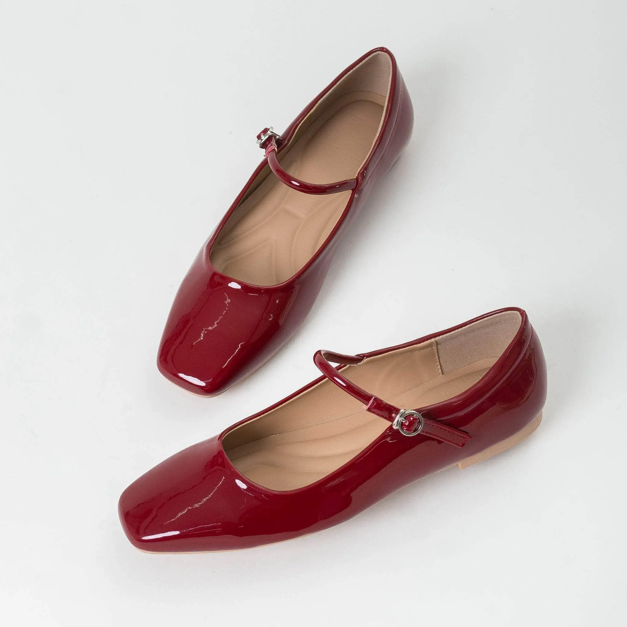 Loki Cherry Dinner Plan Suede