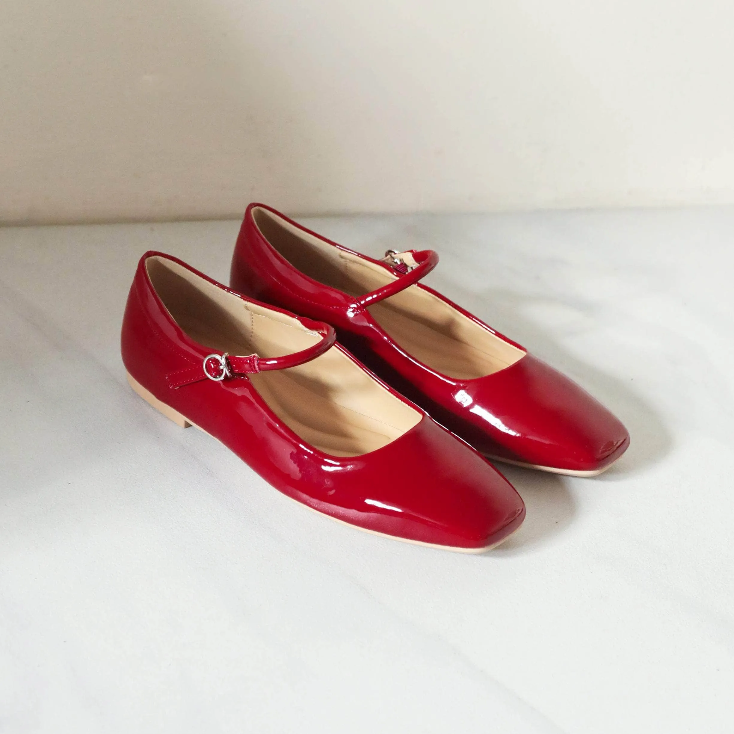 Loki Cherry Smile Step