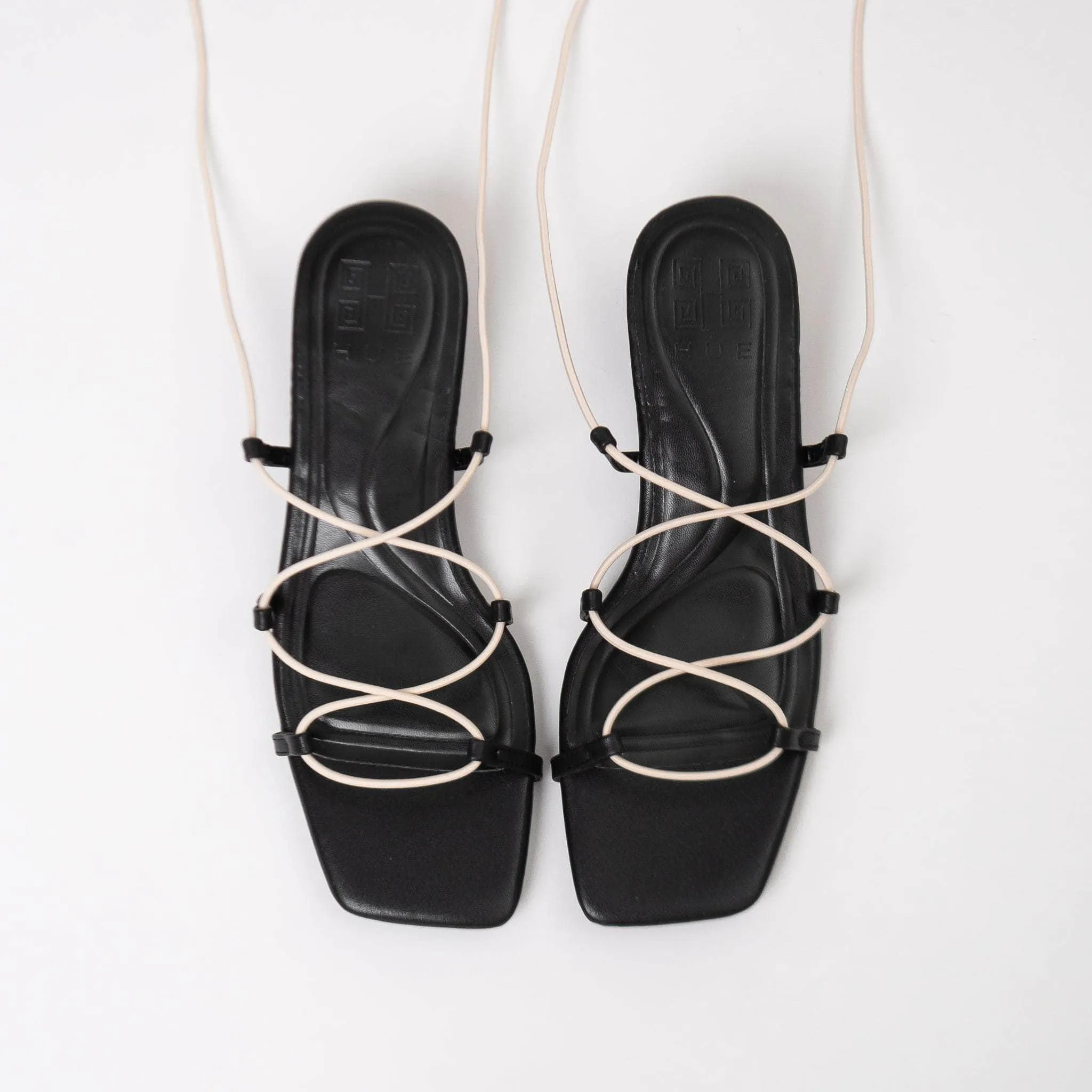 Sporty arch Lowi Noir