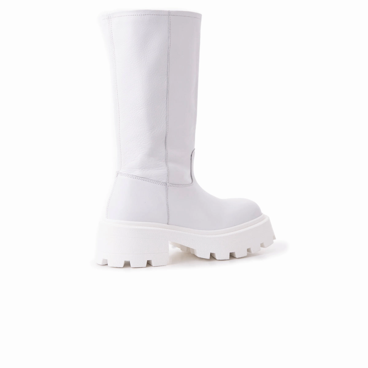 Lucius White Leather Functional And Fashionable