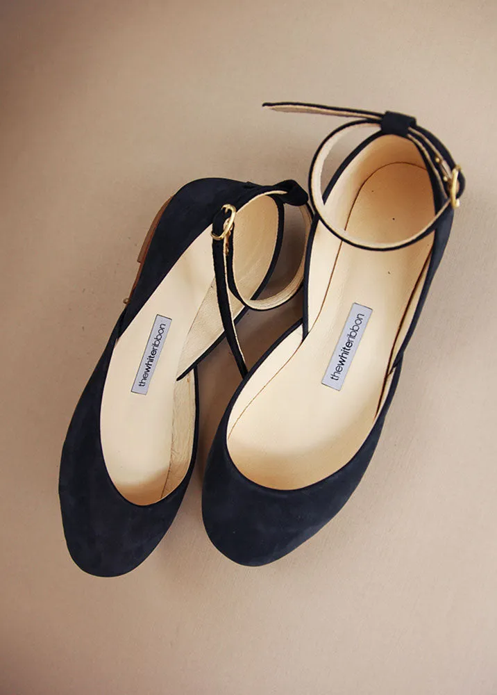 LUNA BALLET FLATS - NAVY BLUE Night View Good Traction