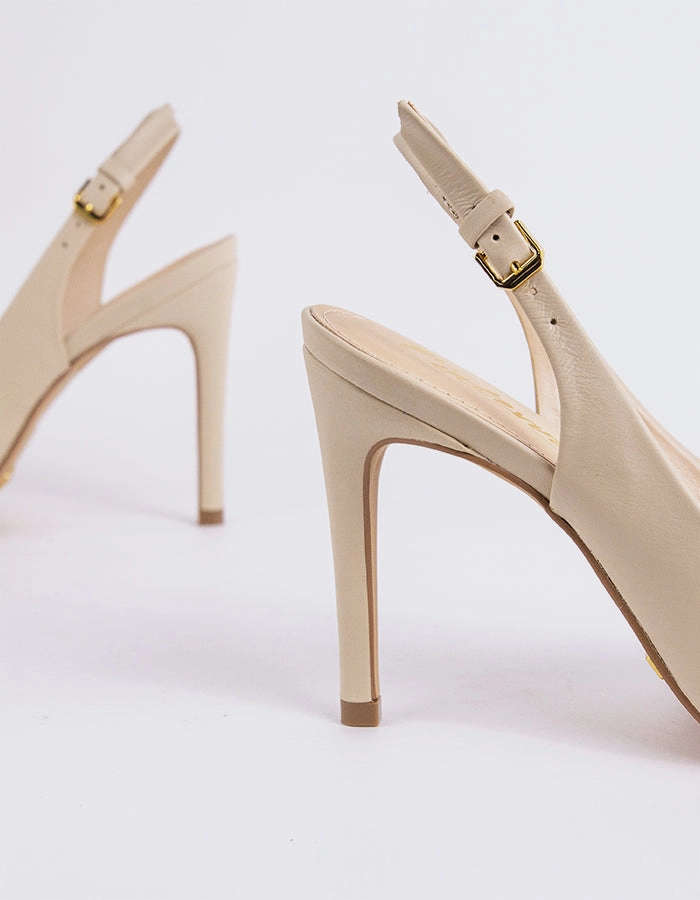 Minimal Layers Morisha Off White Leather