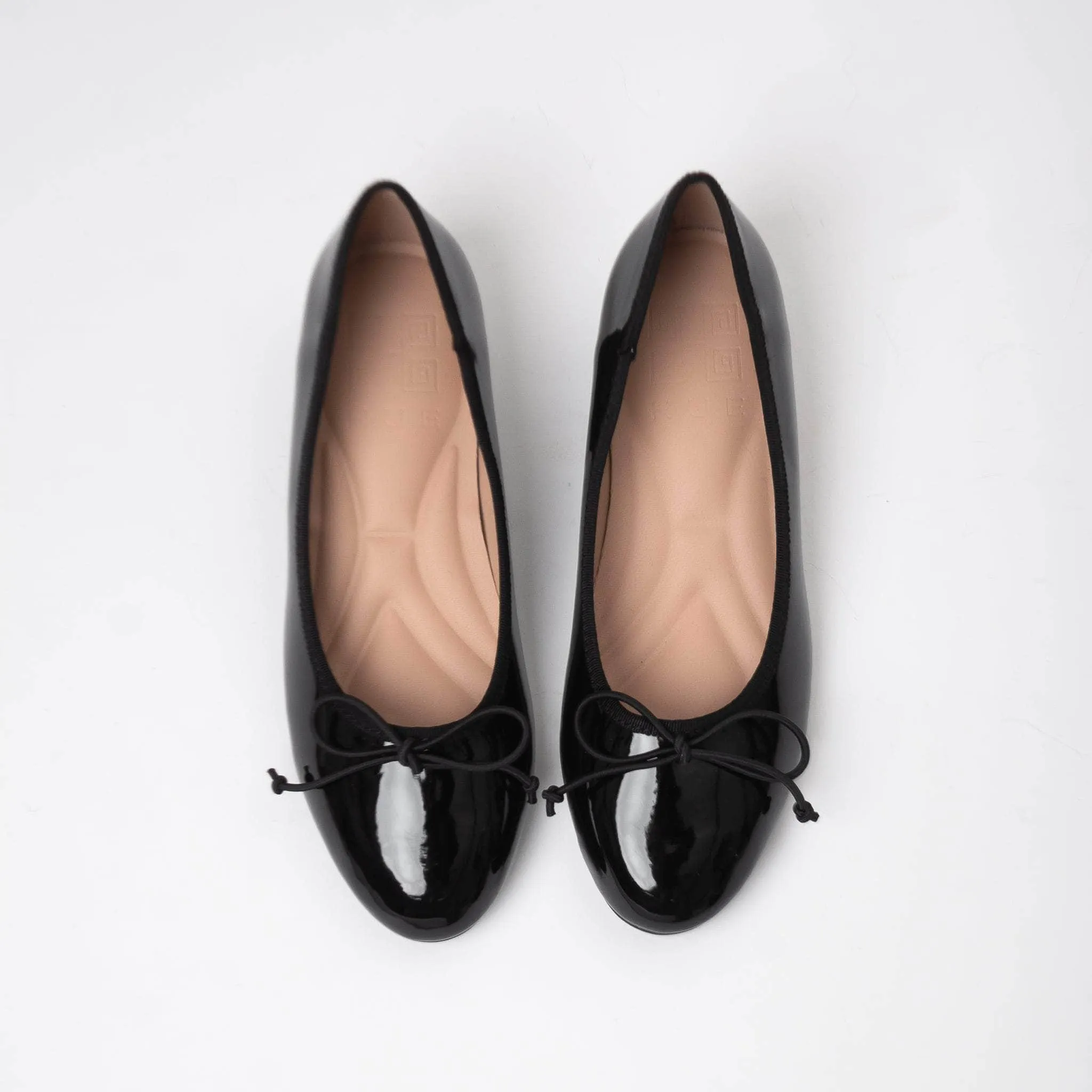 Museum Day Sky Glow Majo Noir