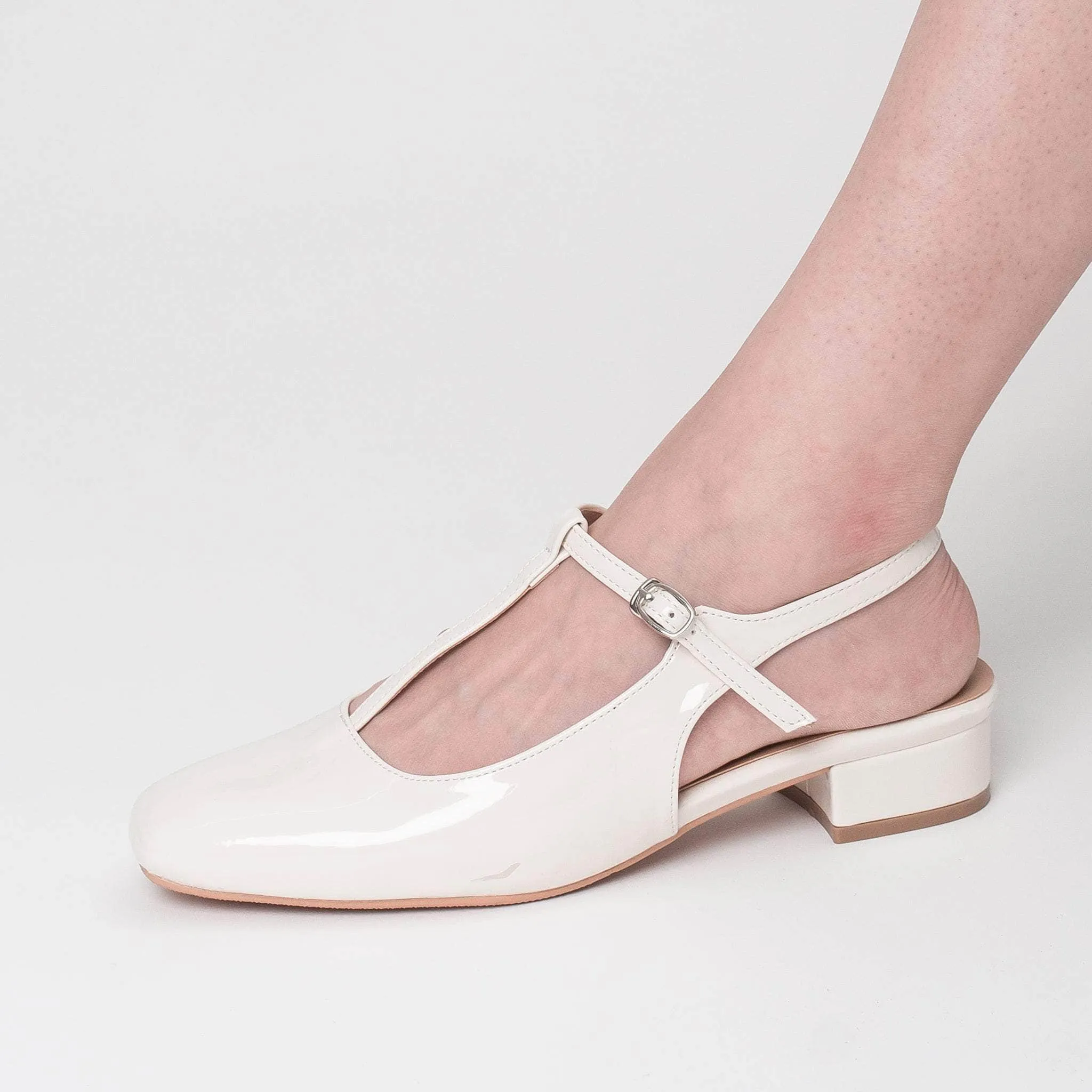 Mao Cr??me River Walk Durable Craftsmanship