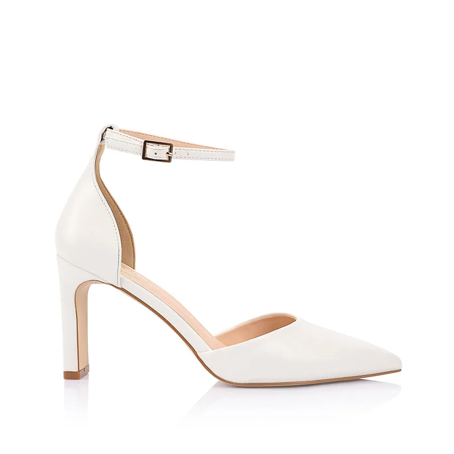 Kosta Closed Toe Block Heels - Chalk White Creative Vibe Timeless Vibe