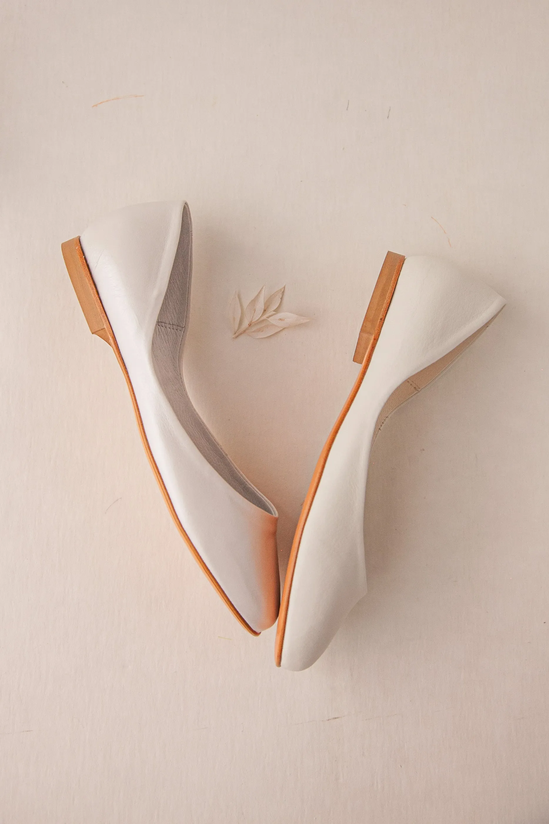 MILA BALLET FLATS ?C Pearl Ivory Everyday Slip Easy Slip-On Shoes