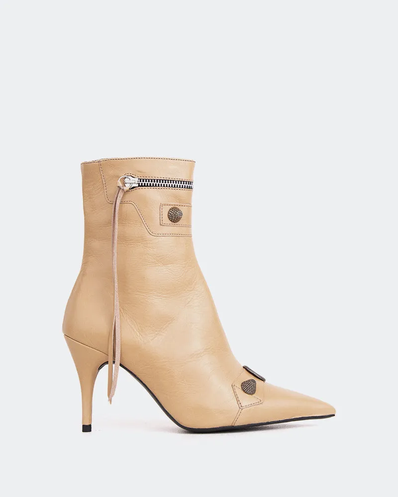 Minaj Nude Leather Comfort Fit