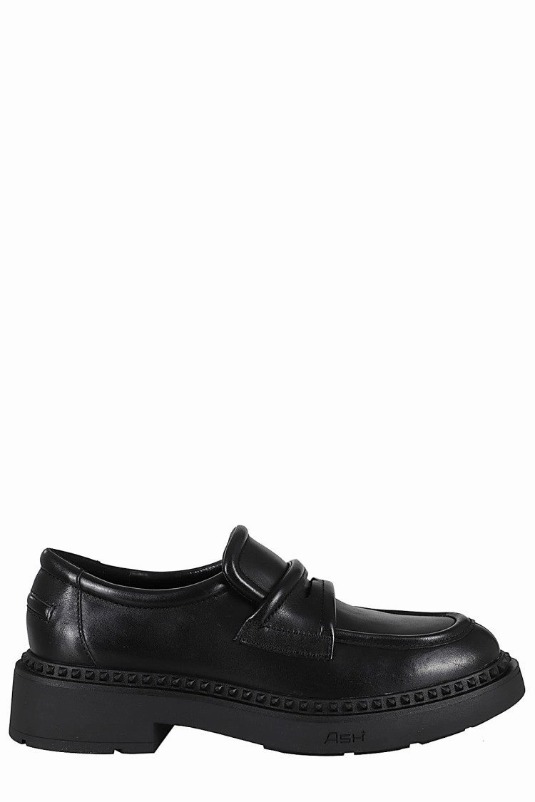 Weekend Casual Walk Neat Miracle Loafer