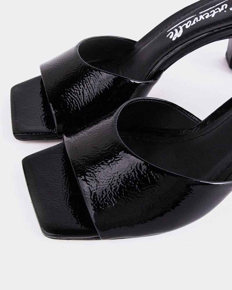 Visalia Black Naplack Water Resistant Odorless