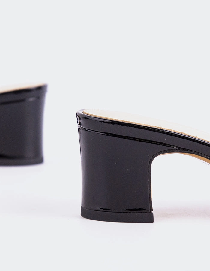 Montfort Black Patent removable insoles Slip Resistant Base