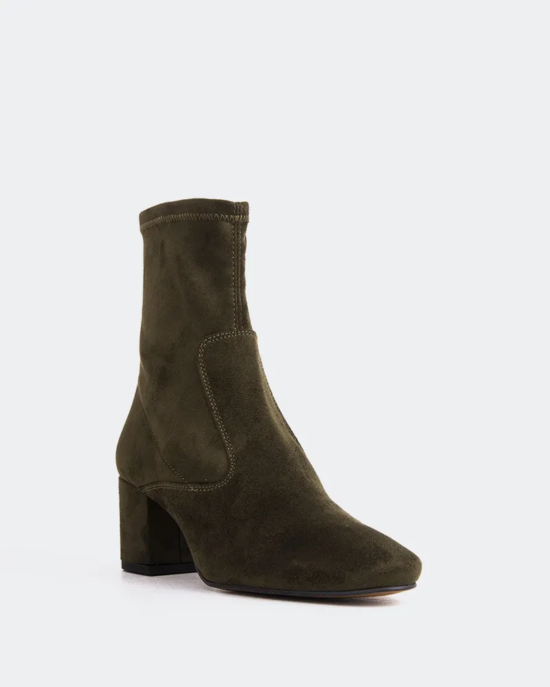 Effortless Look Urban Footwear Montigny Khaki Suede Stretch