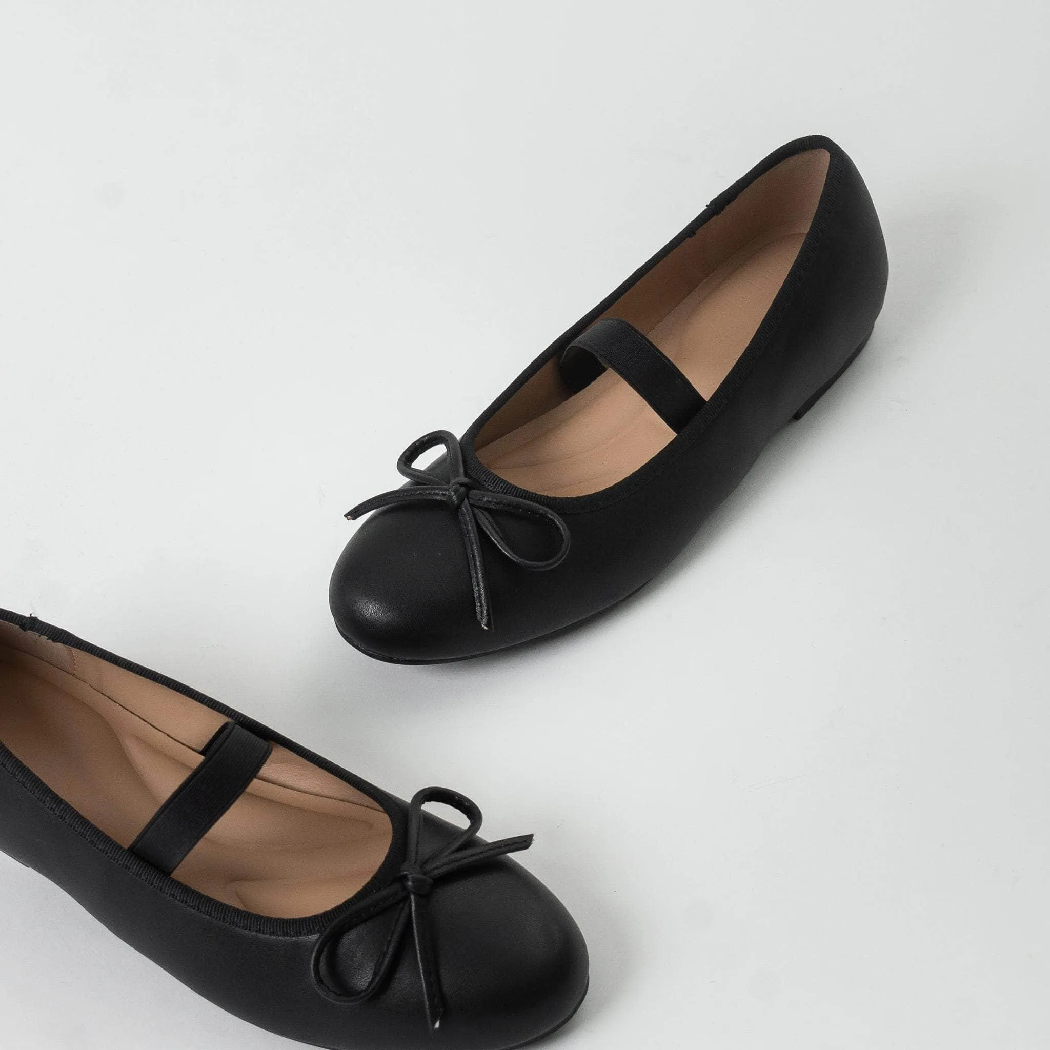 Effortless Style Shop Mood Lora Noir