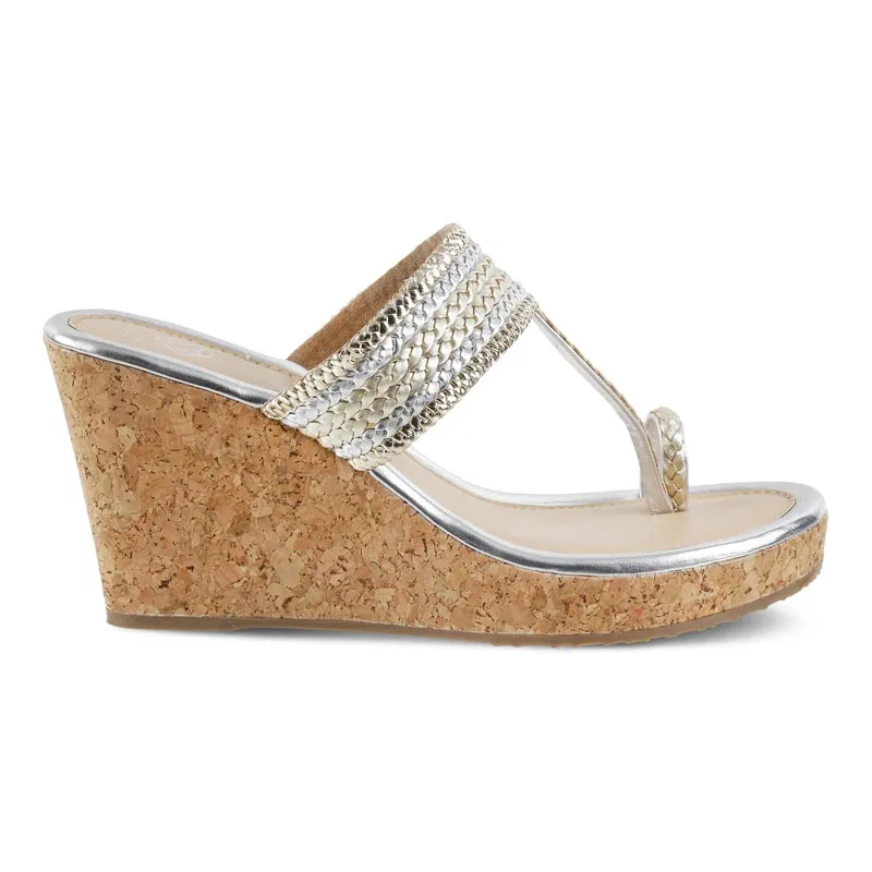 snowy - weather soccer players JESSI- GOLD KOLHAPURIS