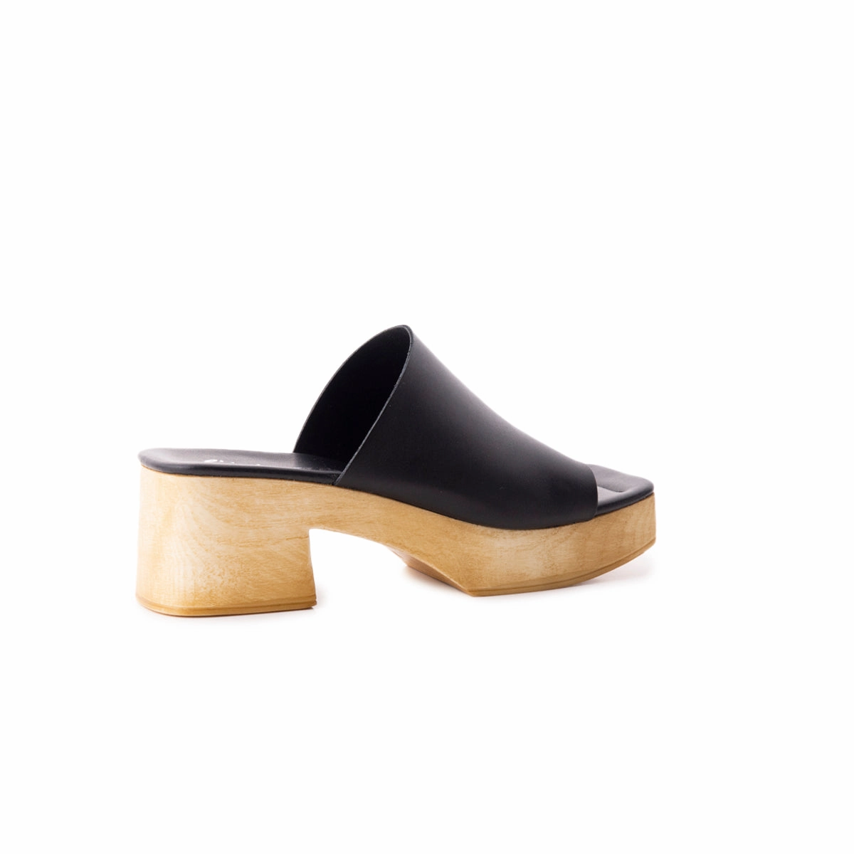 Effortless Sandal Fit Relaxed feet Delphine Black Leather