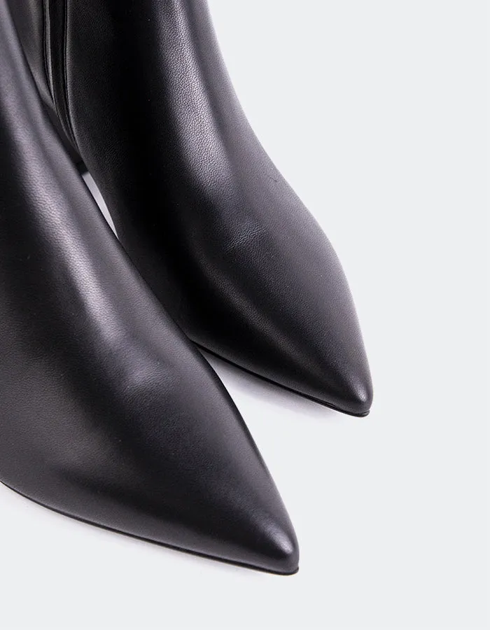 Eugenie Black Leather Practical Boots