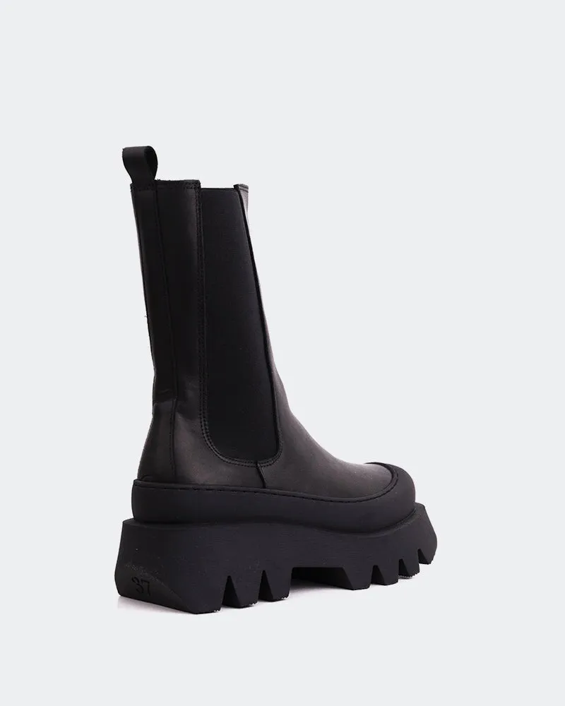 Cozy Form Cranbrook Black Leather