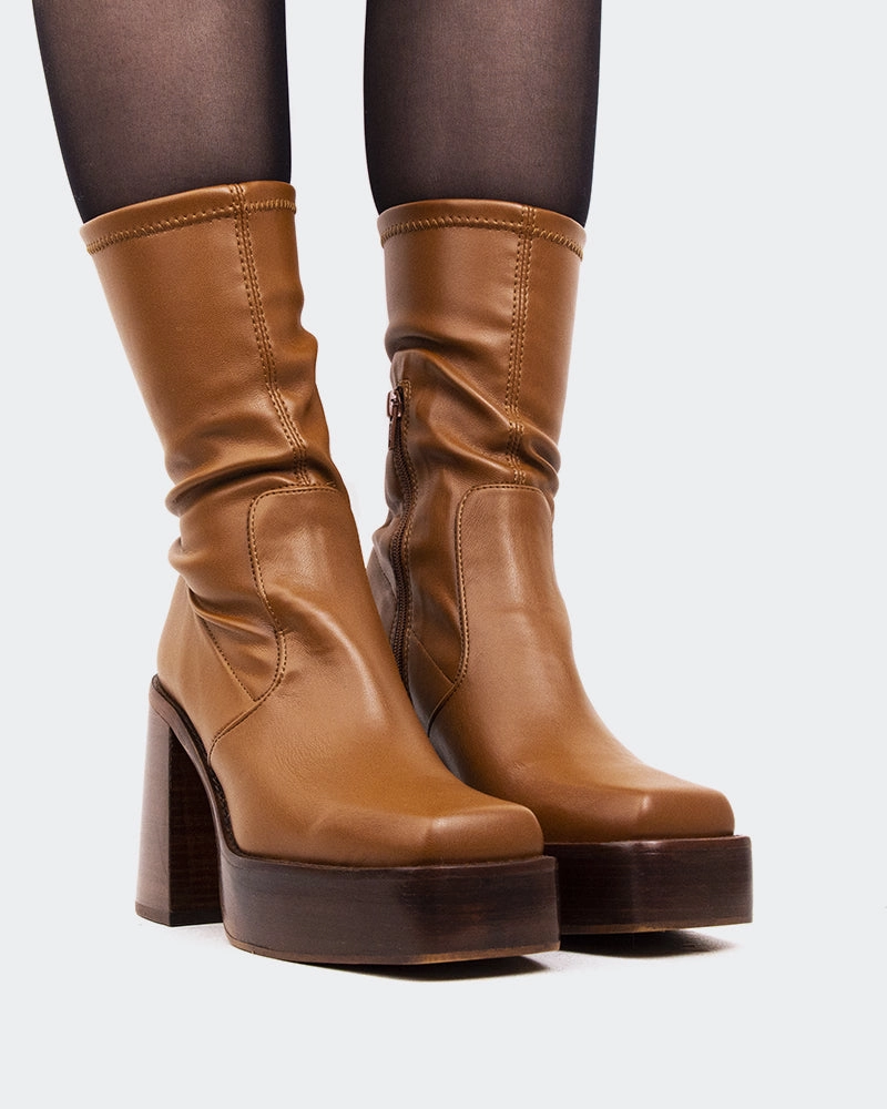 Slip Resistant Tread Paix Tan Stretch