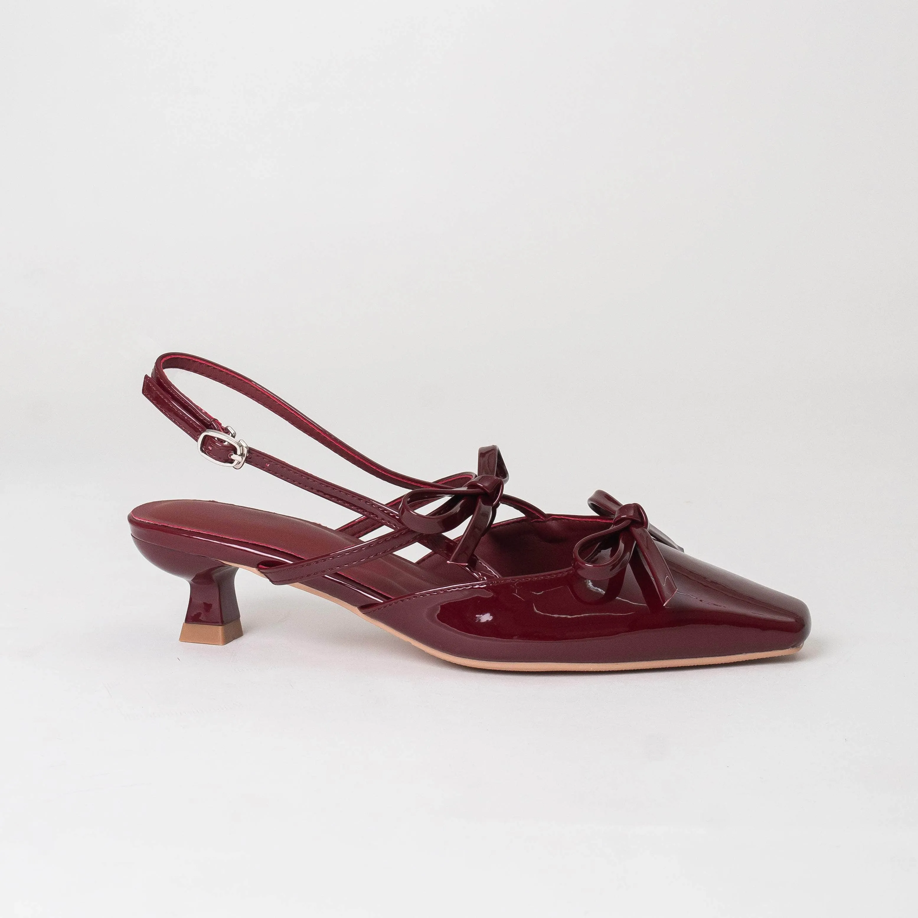 Pola Cherry Convenient Supportive shock absorption