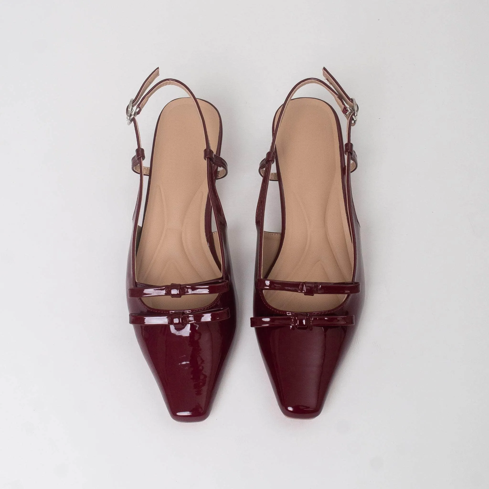 Poppy Cherry beach lovers' flip - flops texture - type