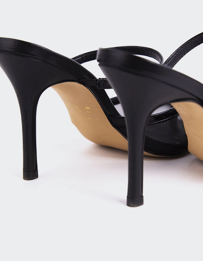 Gloxinia Black Leather Mid Top