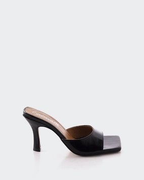 Elafonisi Black Leather Flat Sole