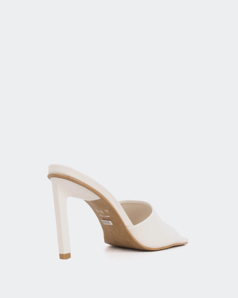 Sosua Off White Leather Speed Casual Footwear