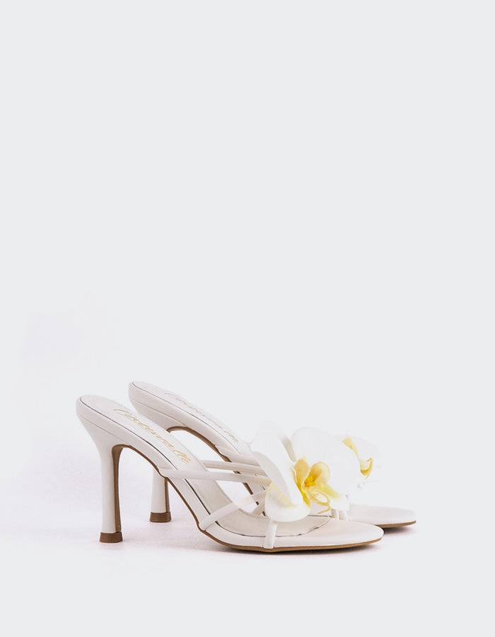 Chill Comfort Meren White Leather