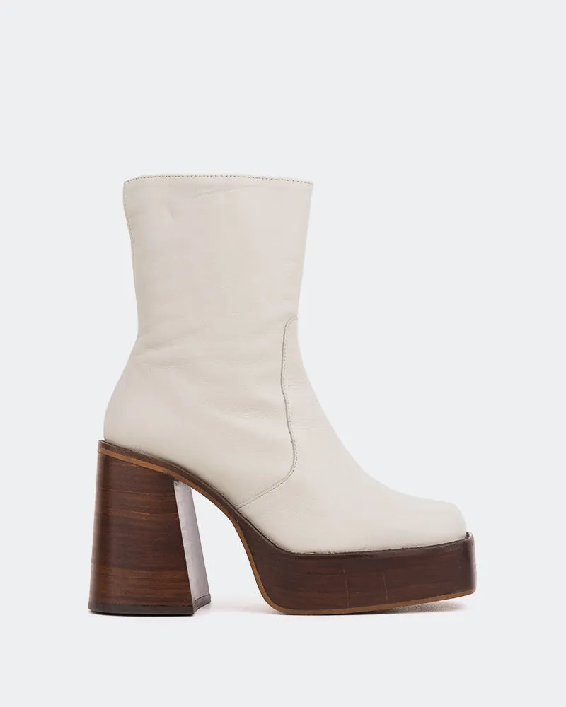 Wicked Off White Leather Party Wardrobe