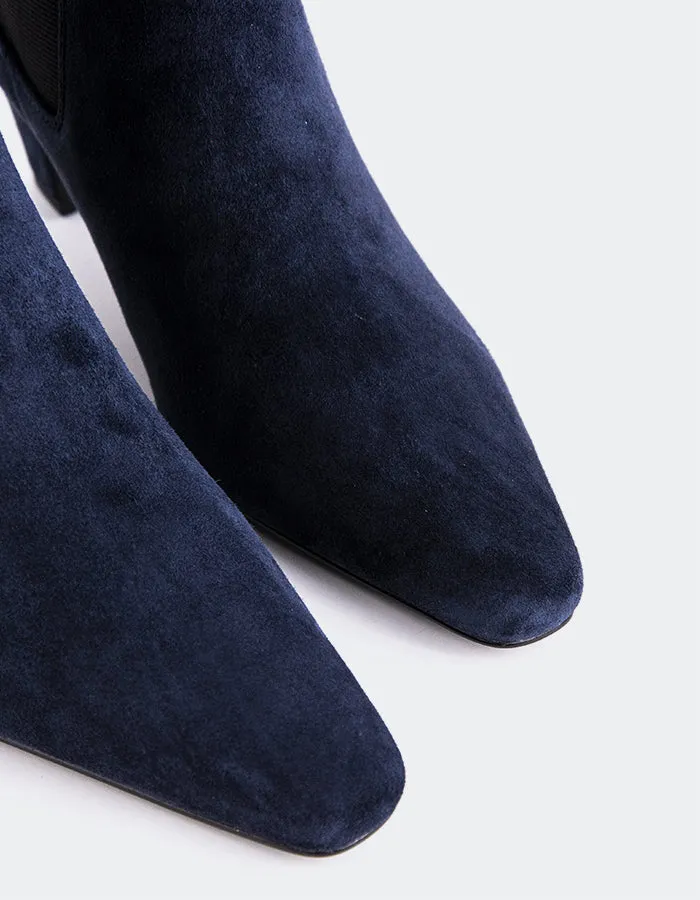 Cartago Navy Suede Layer Vibe