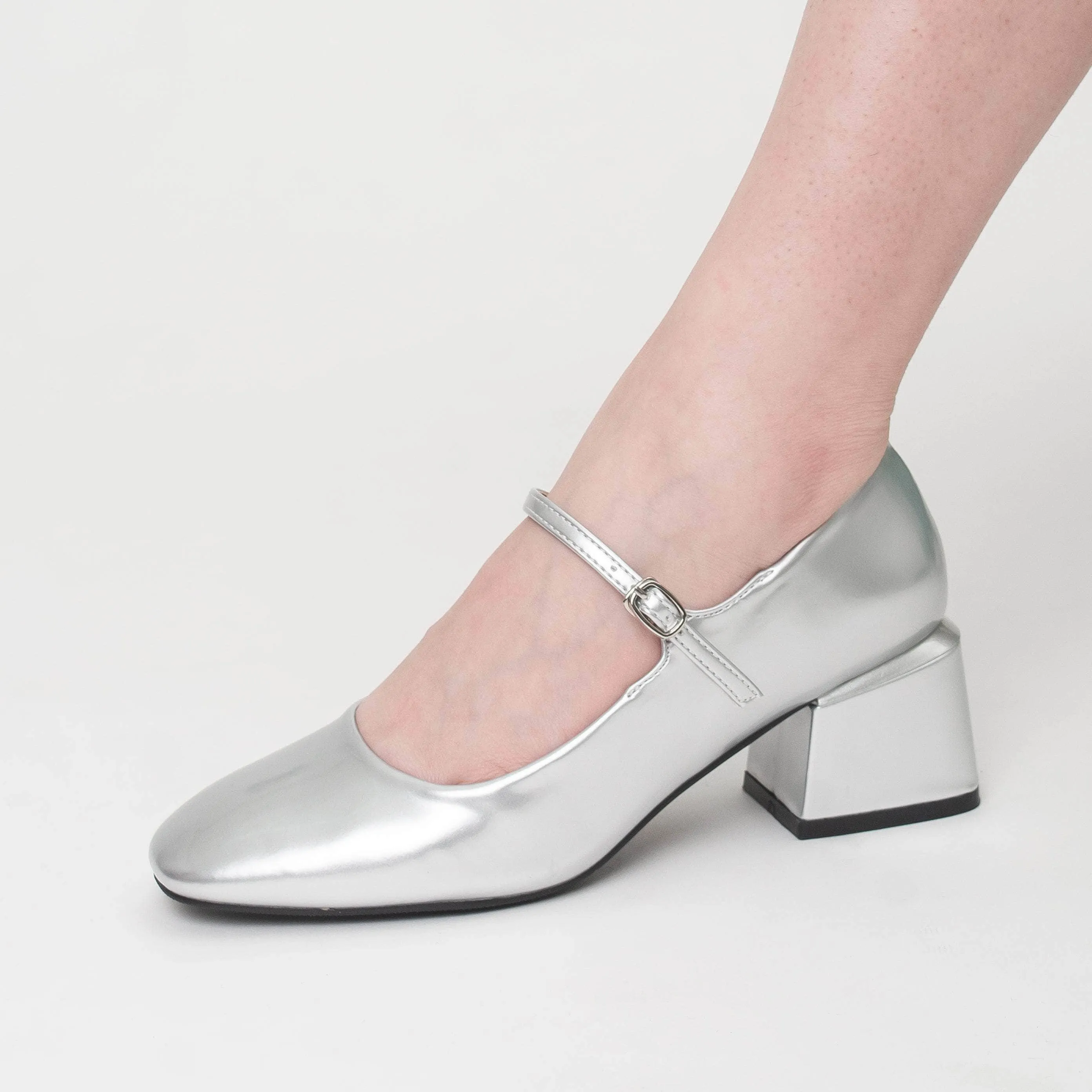 Puncture Resistant Base Ria Silver