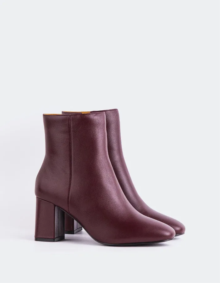 Sarchi Burgundy Leather Party Wardrobe Comfort Fit