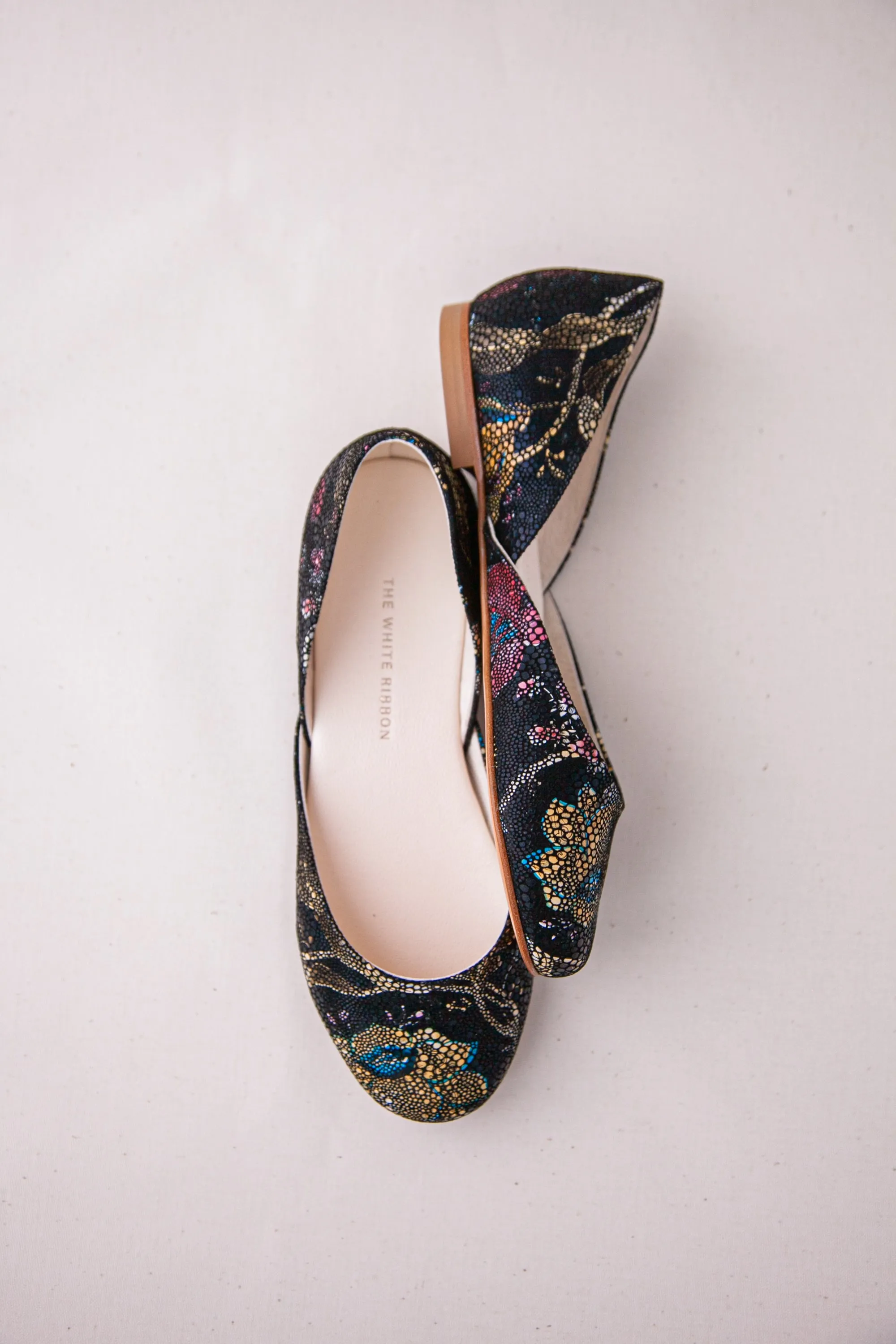 Hidden Spot THEA BALLET FLATS - BLACK FLORAL